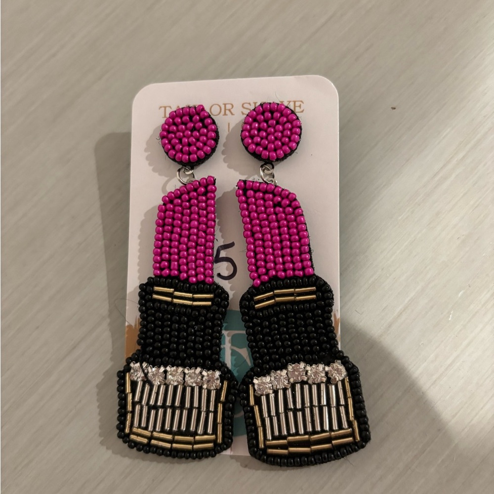 Taylor Shay beaded lipstick earrings NWT